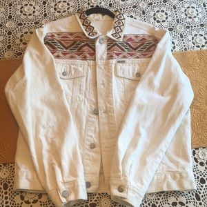 Vintage 90’s Guess tribal white denim jacket